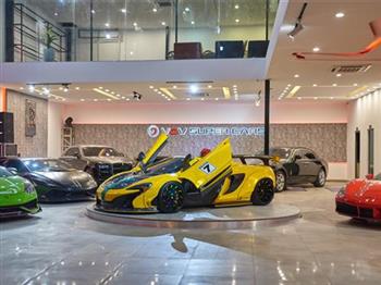 Showroom nhiều siêu xe nhất tại Việt Nam: Một số có lai lịch đặc biệt