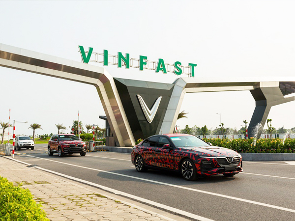 Chuyên gia Hải Kar tiết lộ mức tiêu hao nhiên liệu của VinFast Lux A2.0 và VinFast Lux SA2.0 1